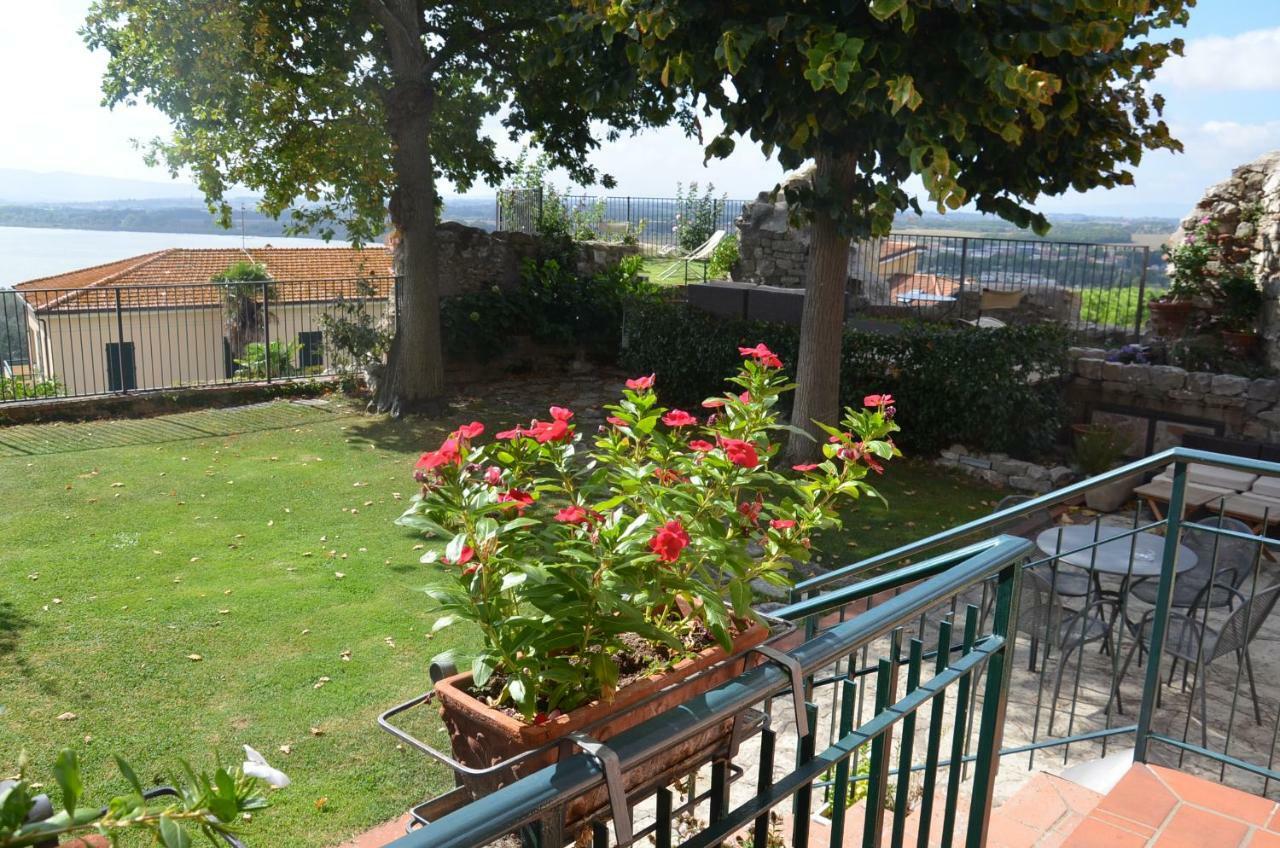 Il Torrione Bed & Breakfast Castiglione del Lago Exterior photo